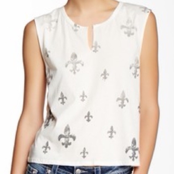 Miss Me Tee - Picture 6 of 6